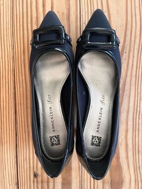 Anne Klein Black Pointed-Toe Buckle Pumps